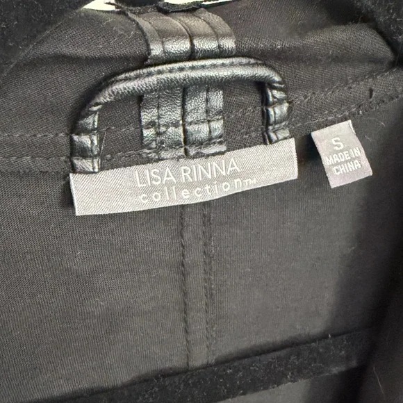 Lisa Rinna Collection Black Sleeveless Vest - Picture 2 of 5